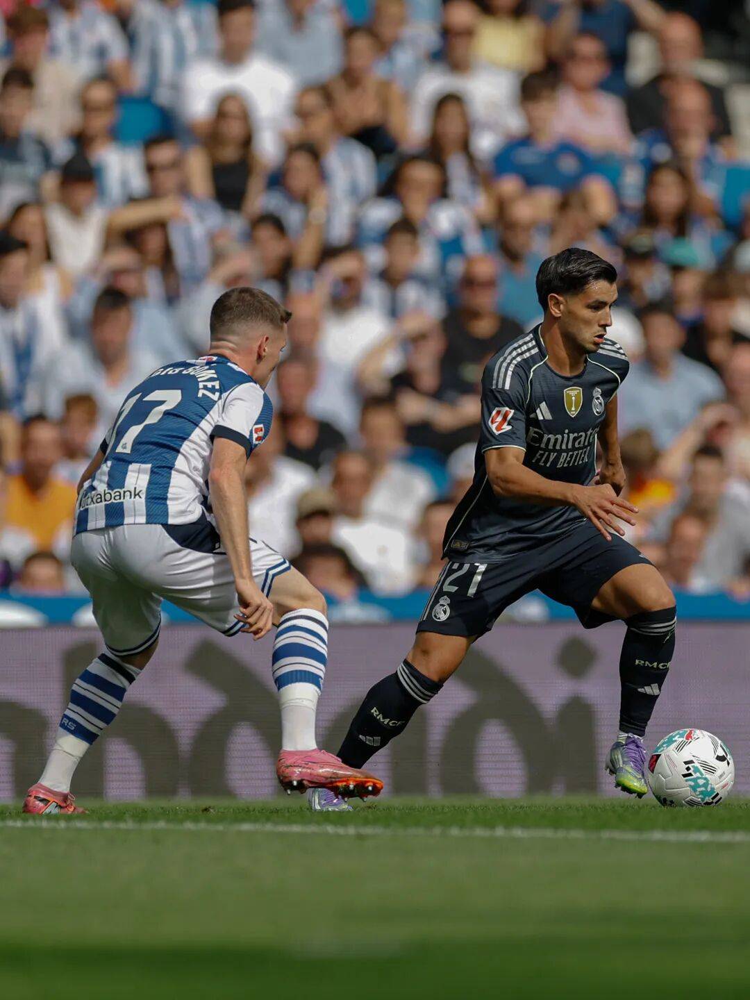 欧冠对决即将来袭-星空综合体育